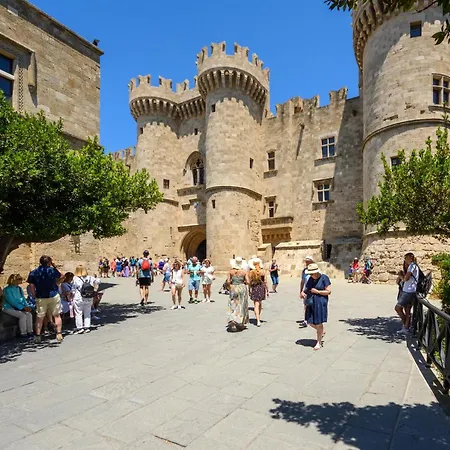 Apartamento D'amboise House
